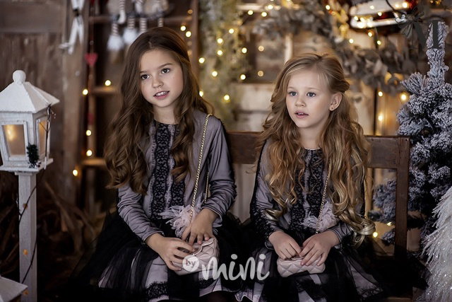 Luxury dress dívčí šaty s ozdobnou kytičkou