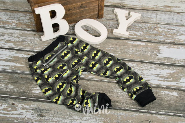 Baggy BATMAN s kapsičkou a zipem