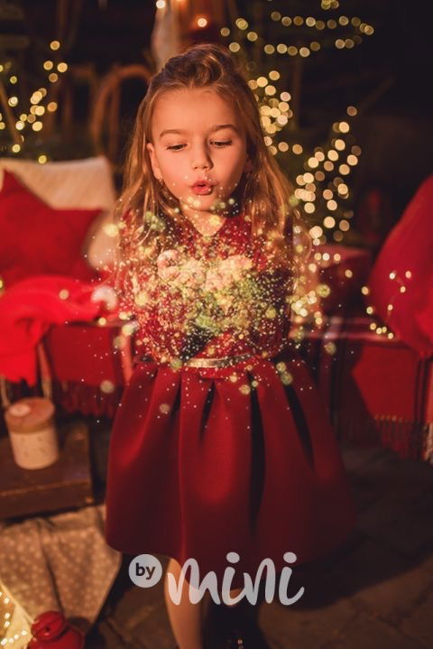 Slavnostní vánoční dívčí šaty