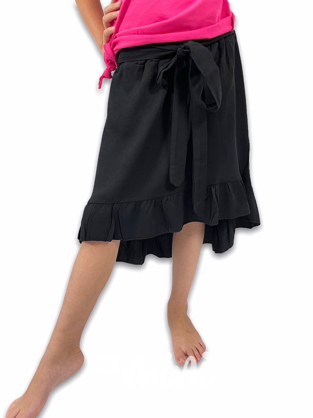 Hispánská asymetrická černá sukně