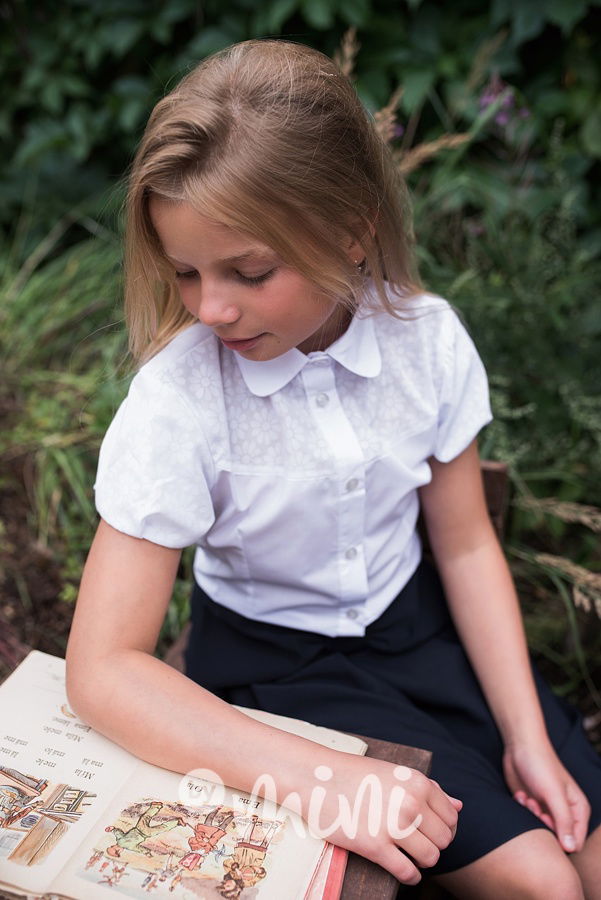 School blůzka s balonovými rukávy