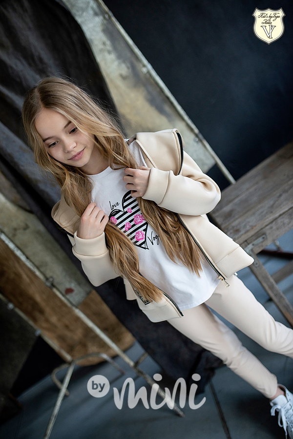 Voga mikinová "neopren" bunda s volánky beige