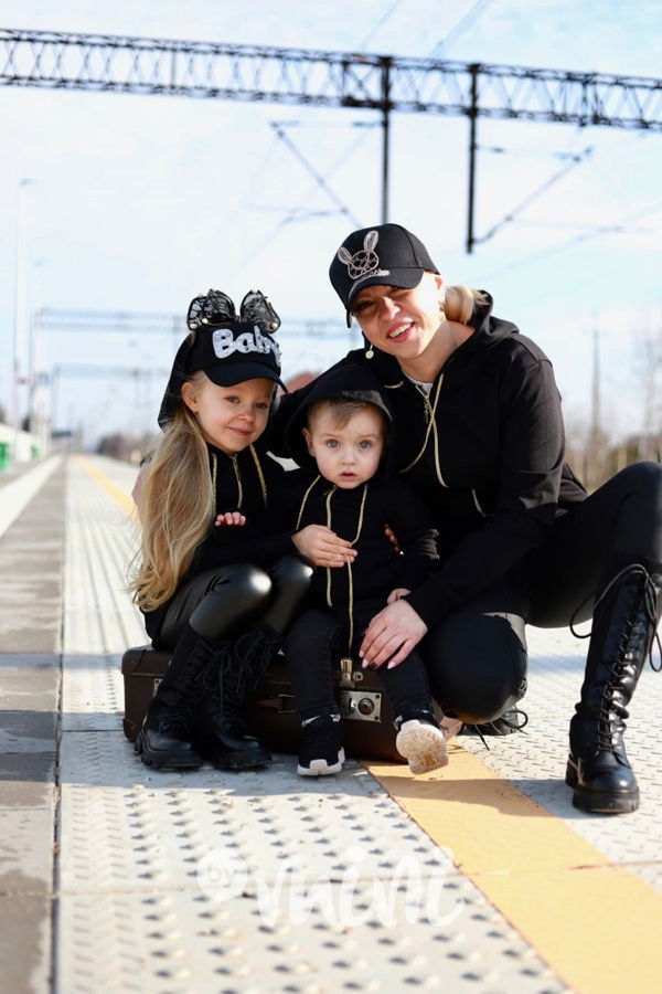 Family mikina černá