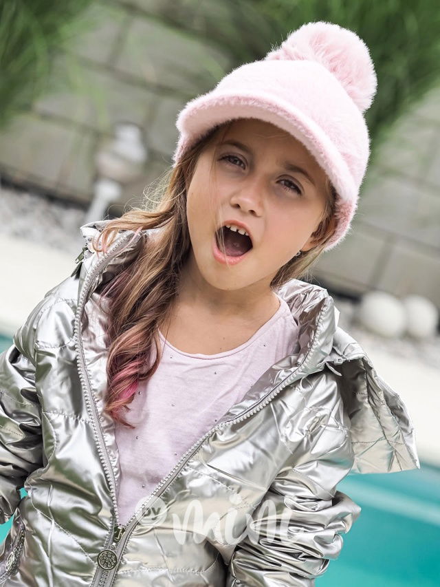 Alpaka kšilt s bambulkou pink