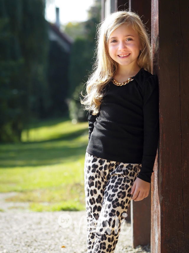 Černá blůzka se zdobením