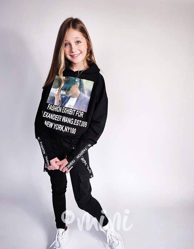 Černé kapsáče s laclíky