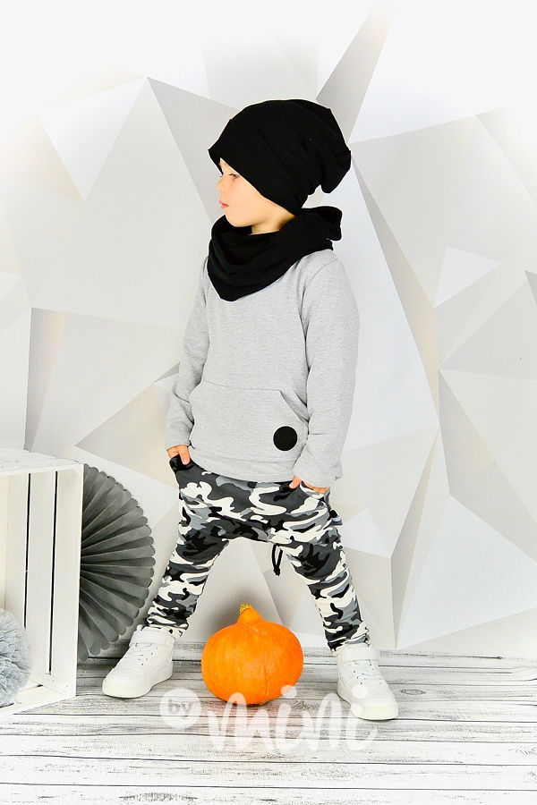 Černá houmles čepka s dvojitým nákrčníkem *DreamDress*