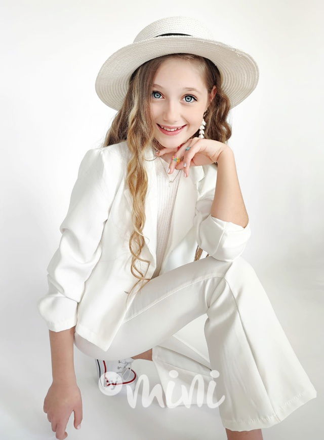 Bílé sako + kalhoty