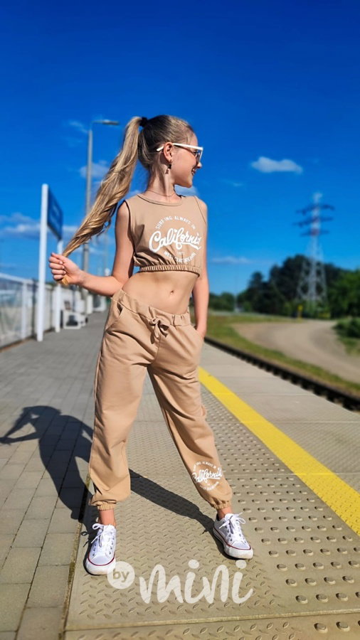 California crop top + tepláky beige