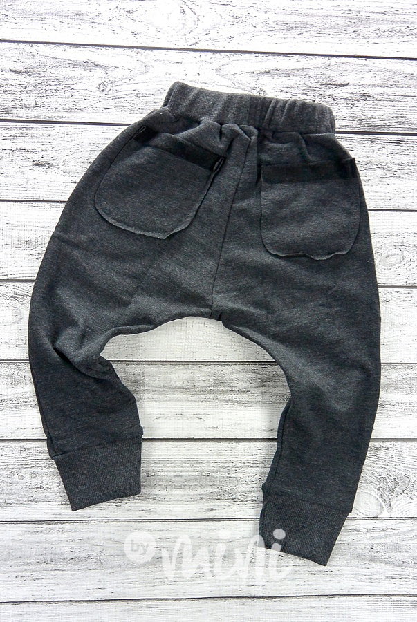 Oteplené dark grey baggy tepláčky