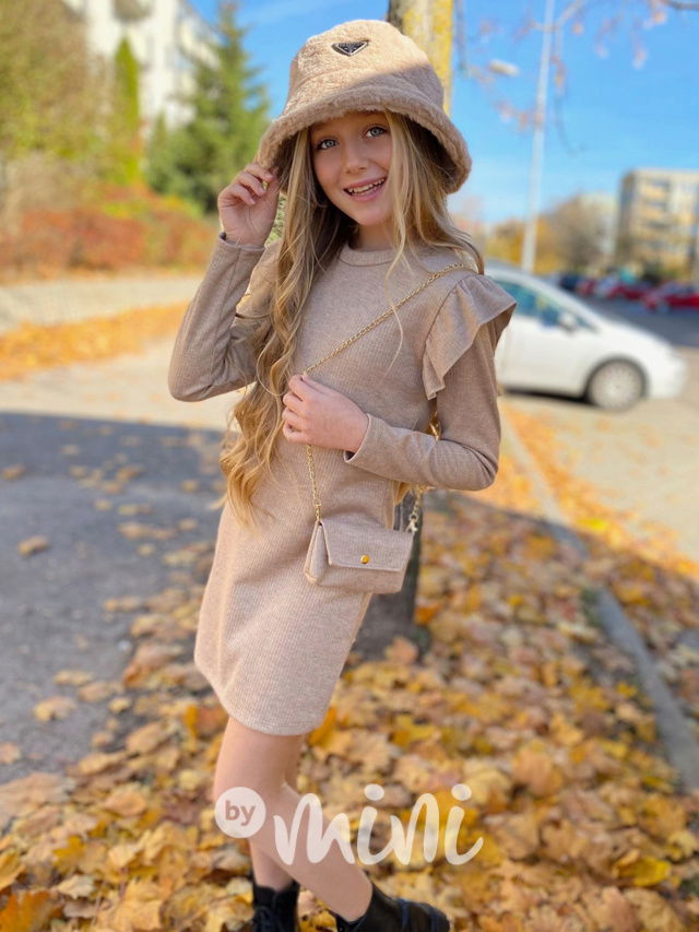 Teplé šaty s kabelkou beige