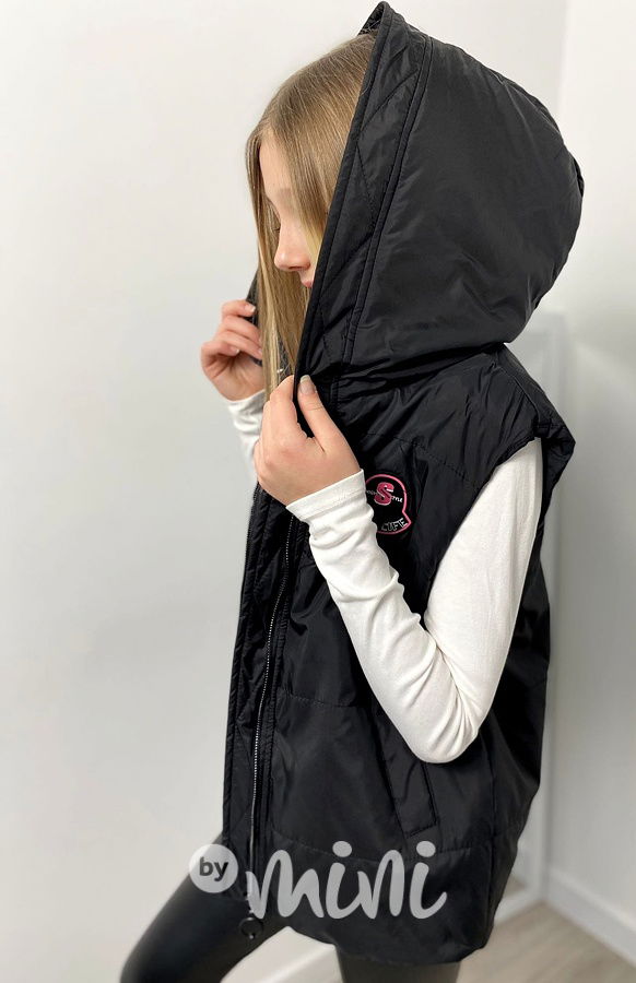 Černá podzimní vesta