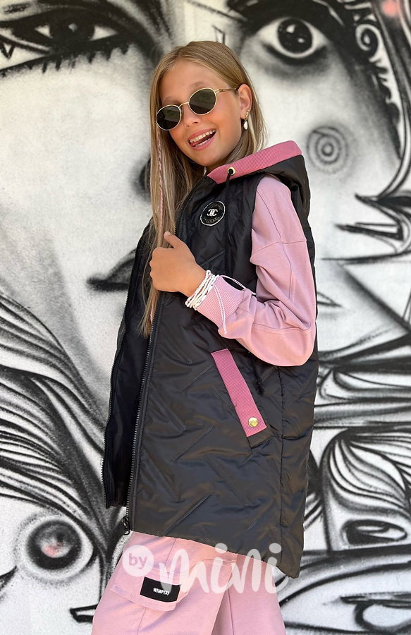 Dlouhá černá vesta