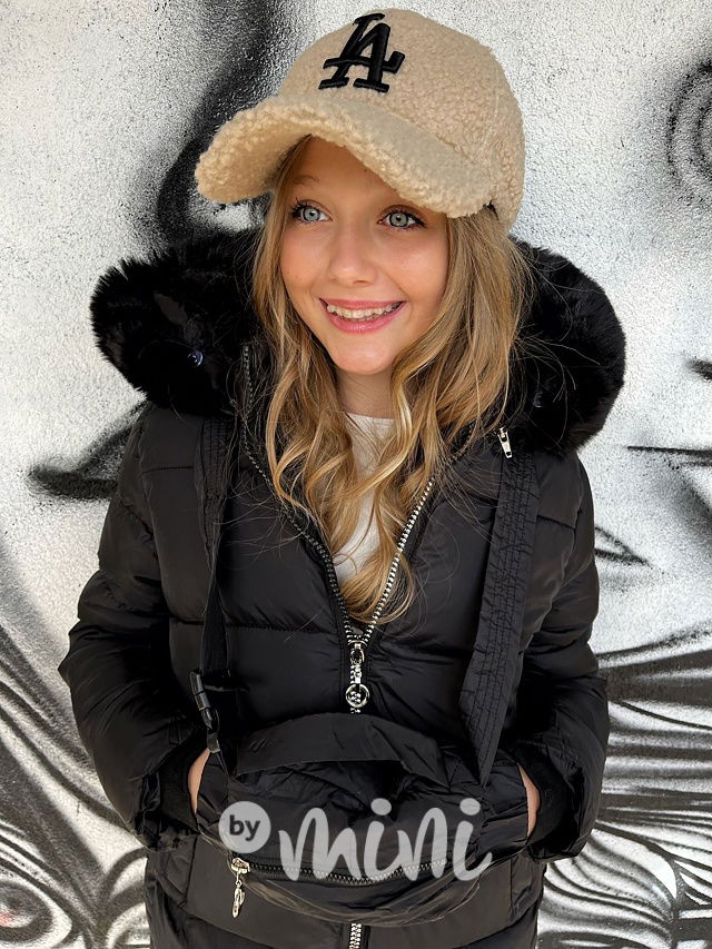 Zimní černá bunda s kabelkou