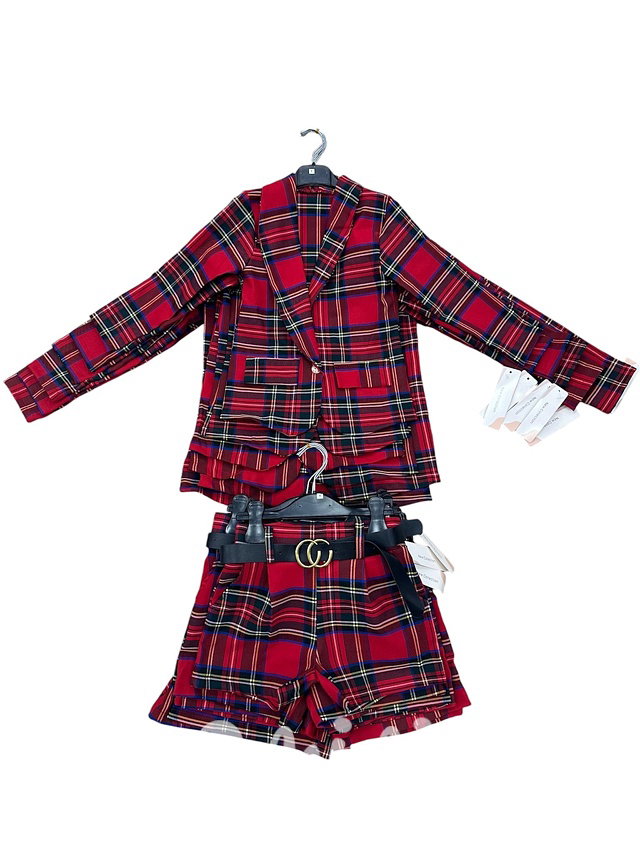 Karo sako + kraťasy