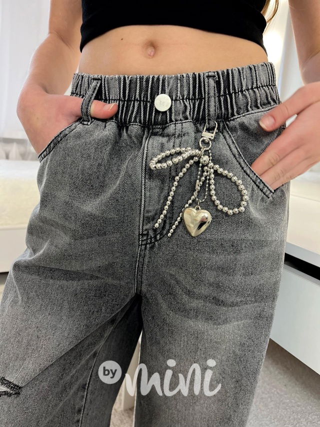 Volné ripped dark jeansy s karabinou