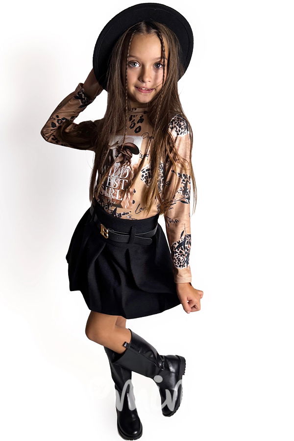 Černá teplá plisovaná sukně s páskem