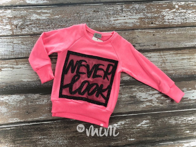 Never Look neon pink mikina