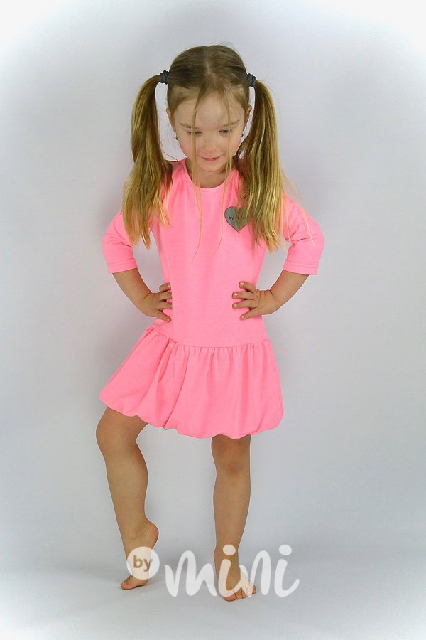 Neon pink dress s balónovou sukní