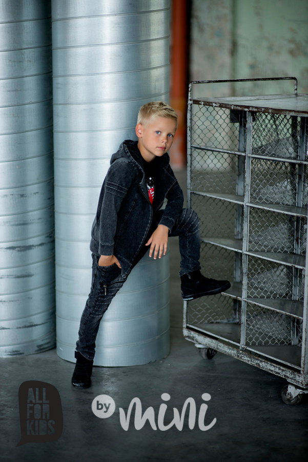 Dark jeans prošívaná mikina