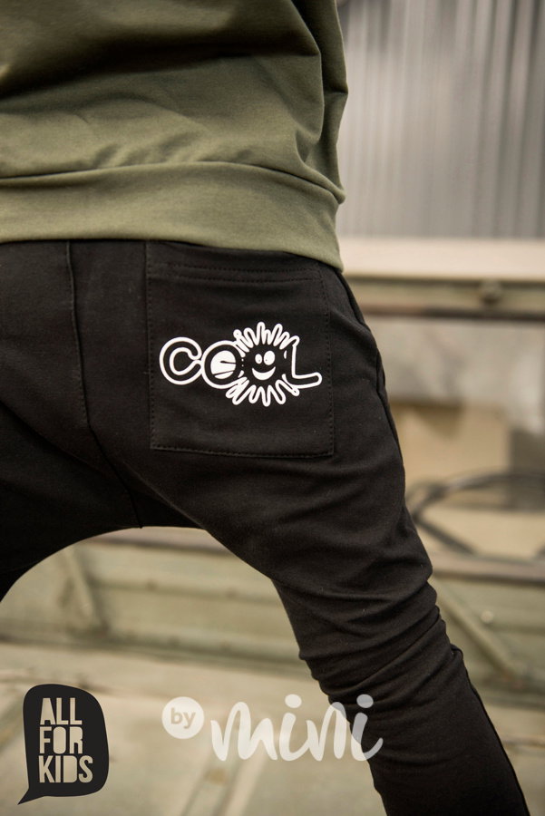 Khaki mikina + cool baggy