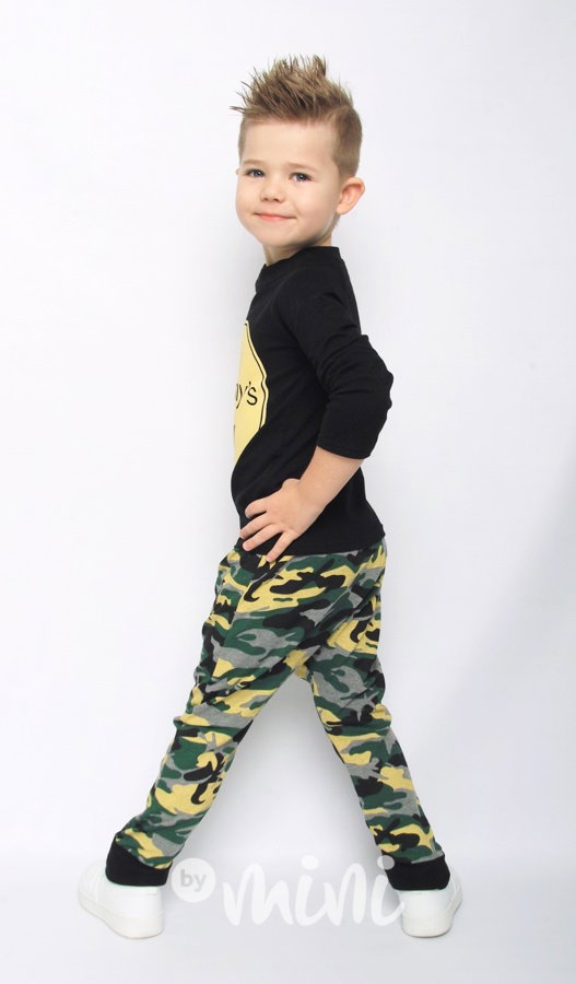 Mommy's boy set black