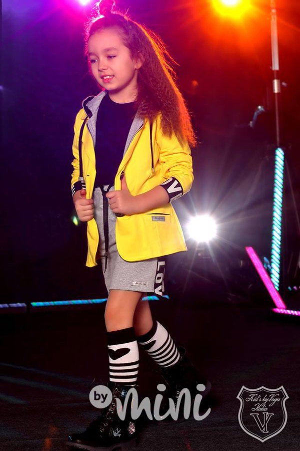 Sporty yellow sáčko s kapucí