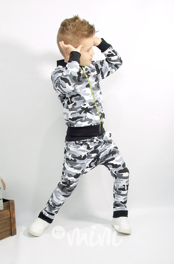 Black/white army souprava
