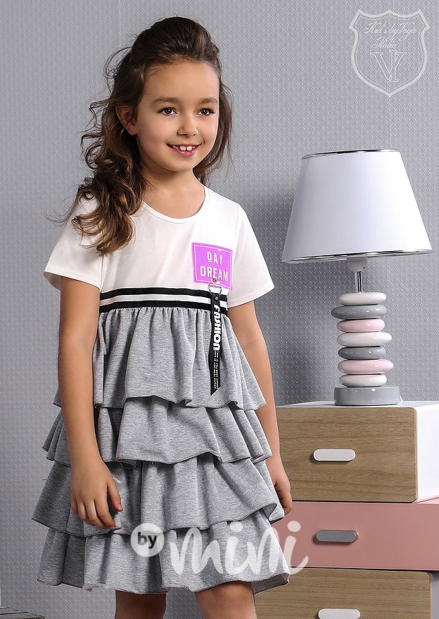 Designové šaty s volánky