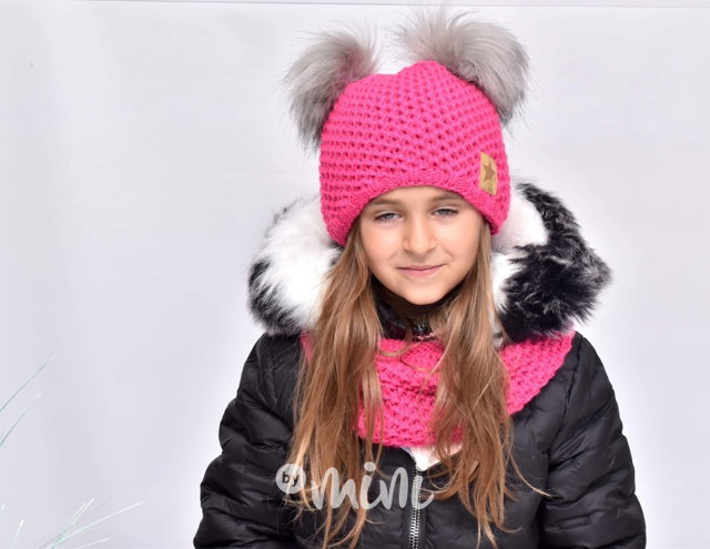 Růžová dívčí zimní čepice s bambulí pompom a nákrčník