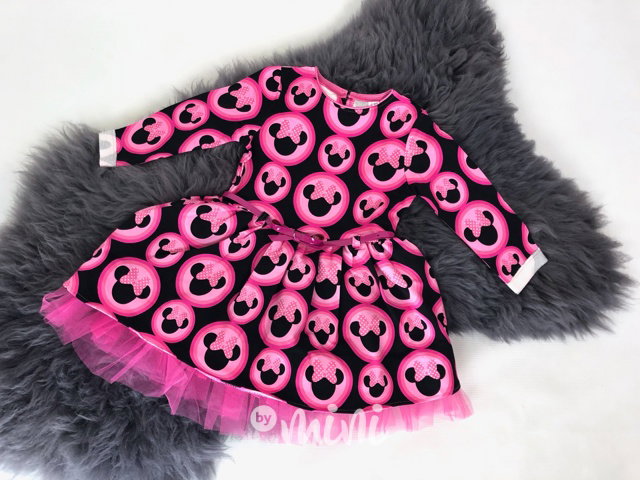 Růžové Minnie šaty s páskem