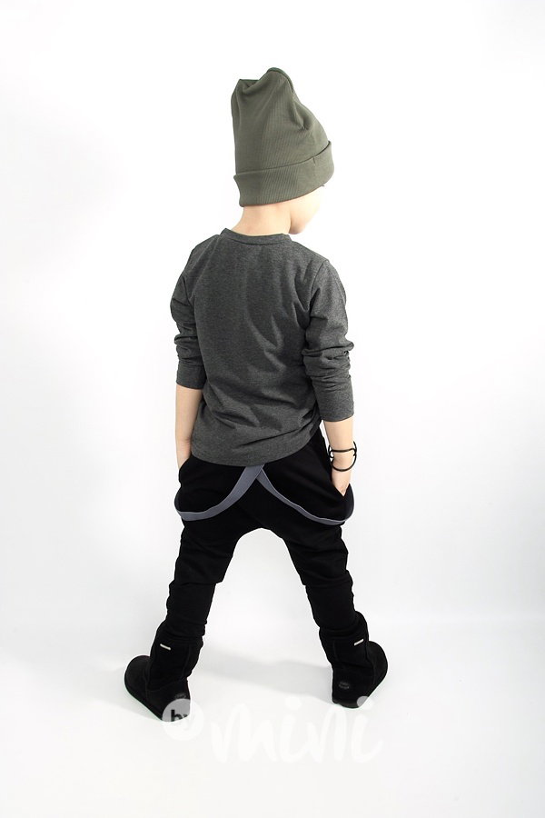 Black baggy s laclíky