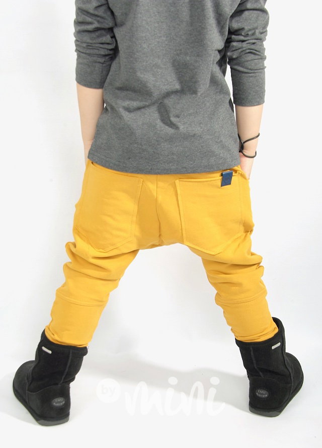 Low vyteplené chlapecké baggy tepláky - mustard