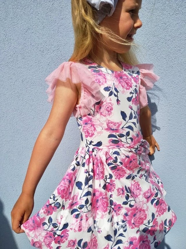 Dívčí šaty tyl - růžičky