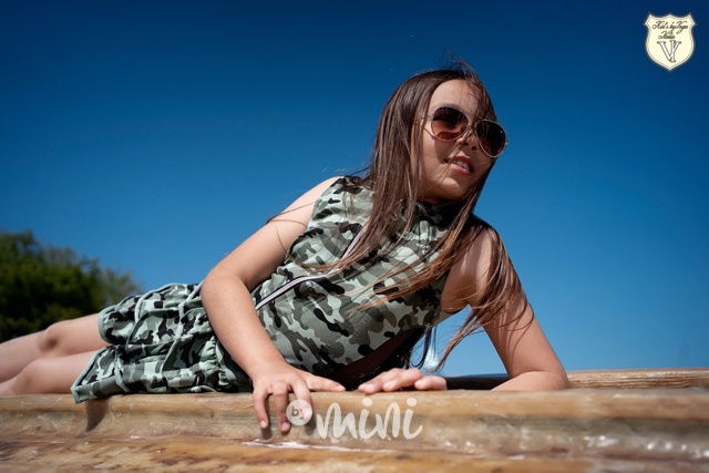 Army letní šaty Voga