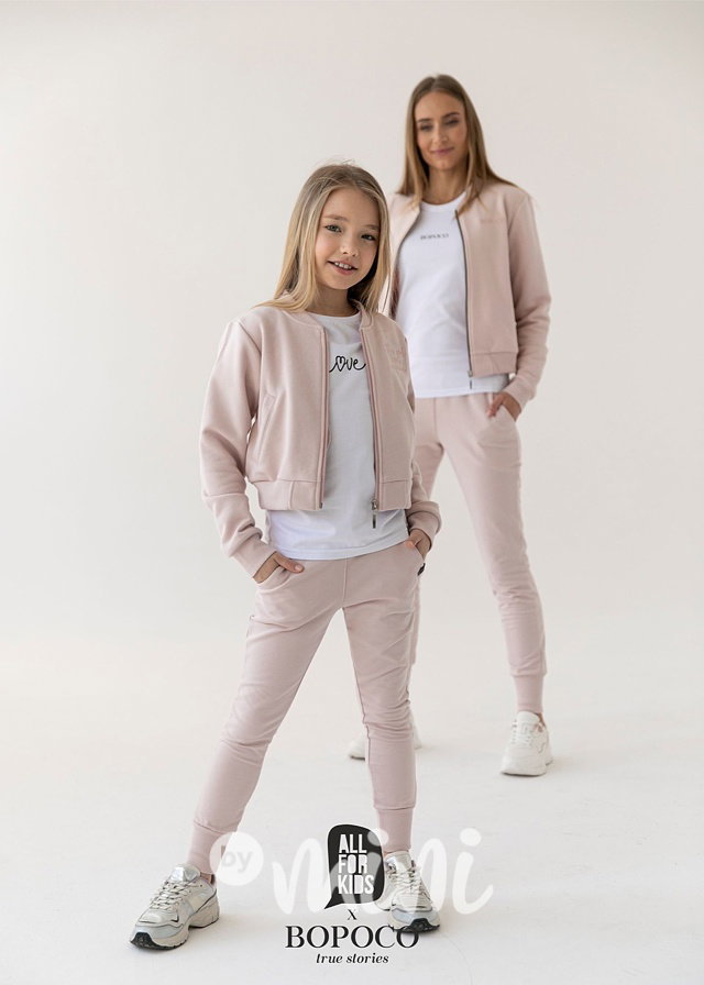 Růžové loungewear tepláky