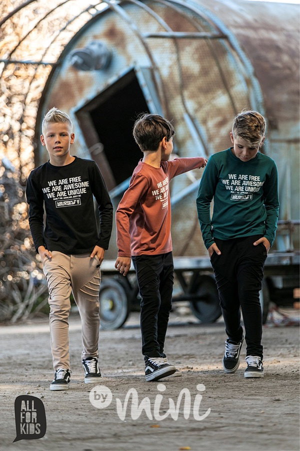 AWESOME longsleeve triko černé