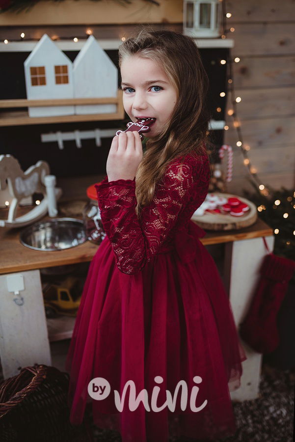 Princess krajkové šaty s maxi tylovou sukní bordo