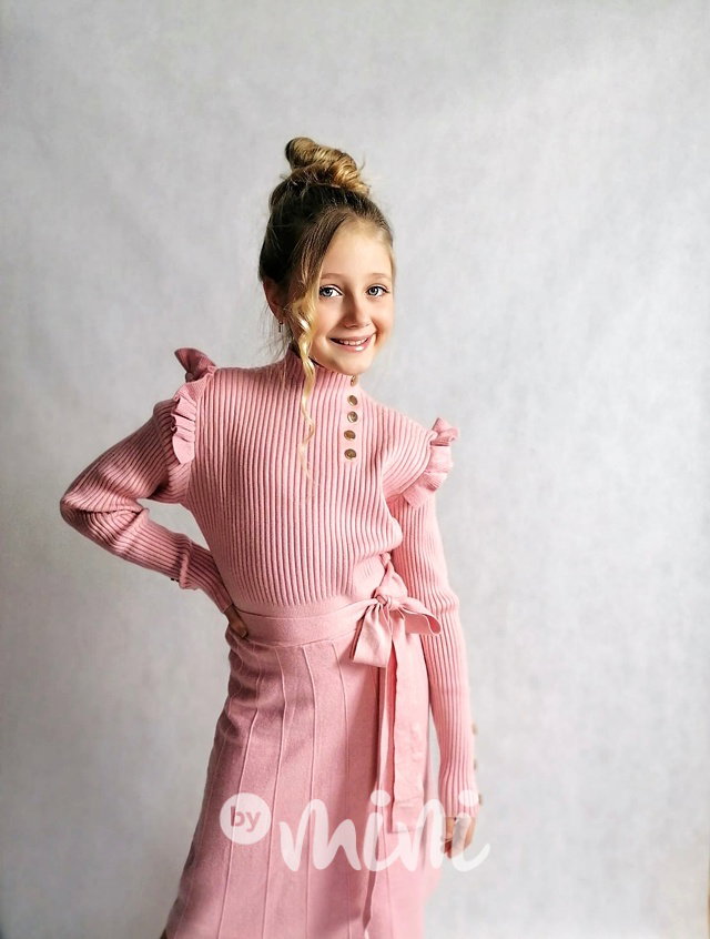 Žebrované svetříkové stretch šaty Madame pink