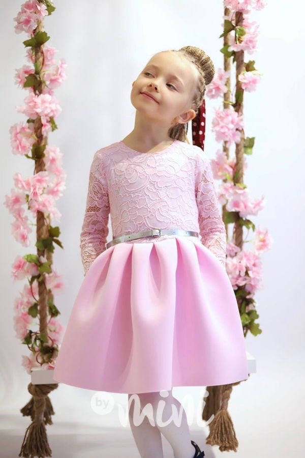 Holčičí růžové šaty