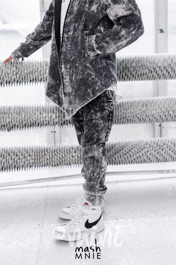 Acid wash black jeans *MashMnie*