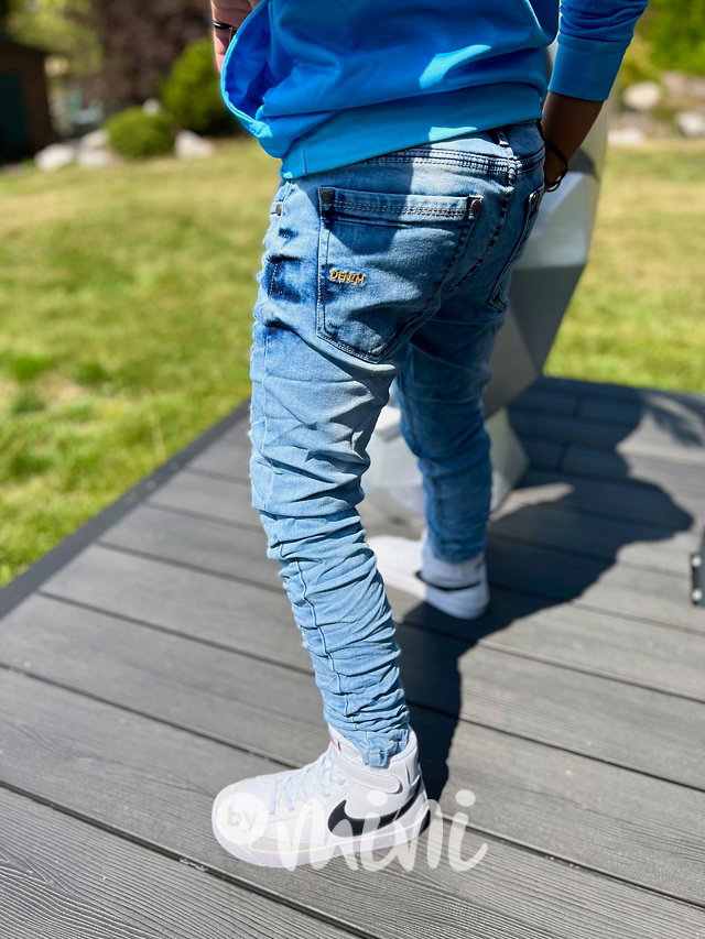 Ripped jeans s mačkaným efektem Cristiano