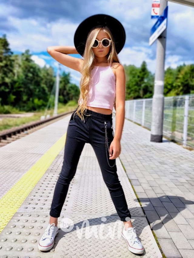 Černé stretch kalhoty s řetězem