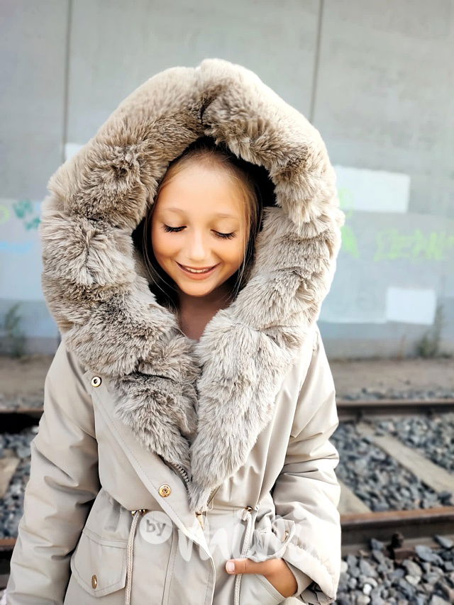 Zimní kožíšková parka tmavě béžová