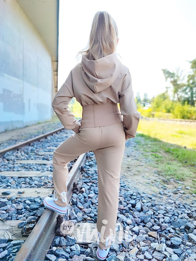 BOSS designová souprava beige