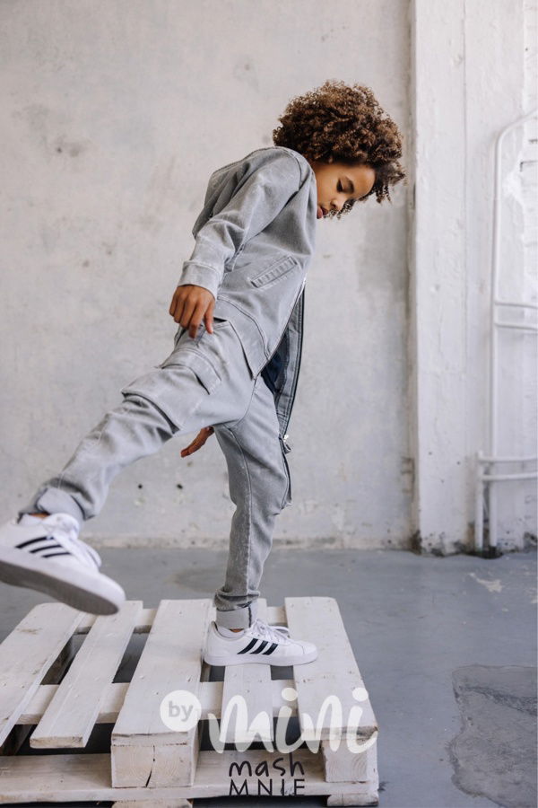 Mash Mnie acid wash black kapsáče