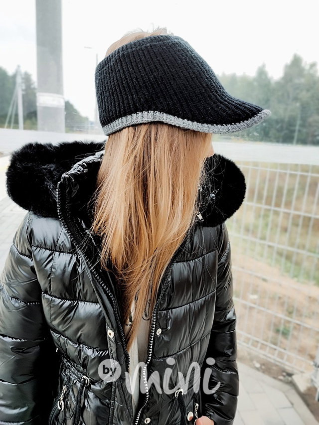 Široký PONY kšilt