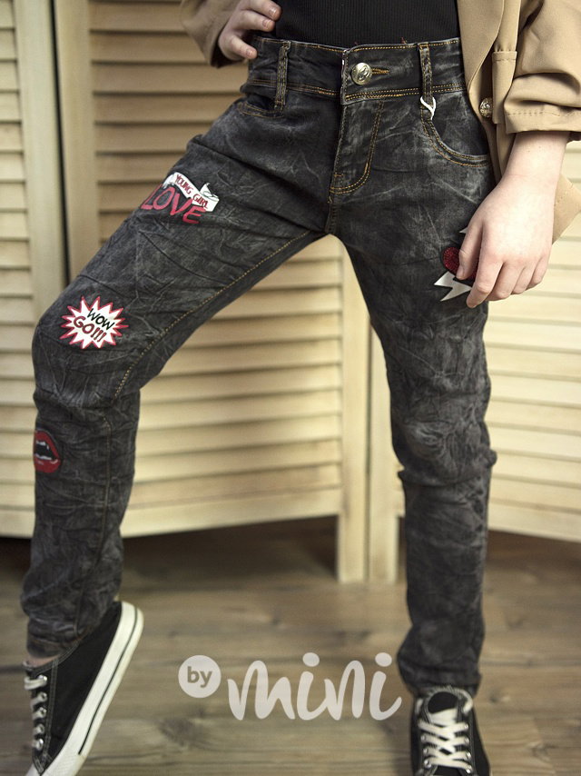 LOVE black jeans