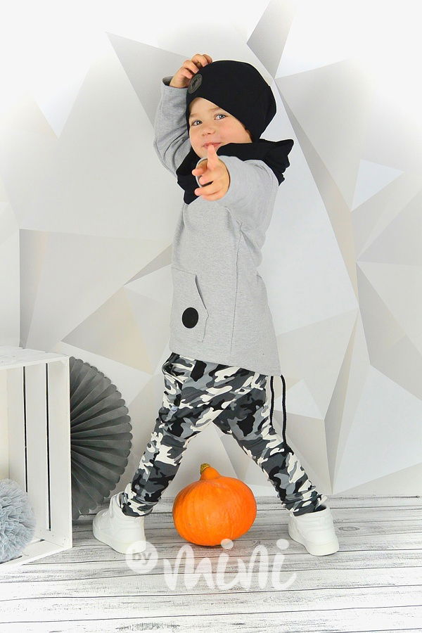 Černá houmles čepka s dvojitým nákrčníkem *DreamDress*