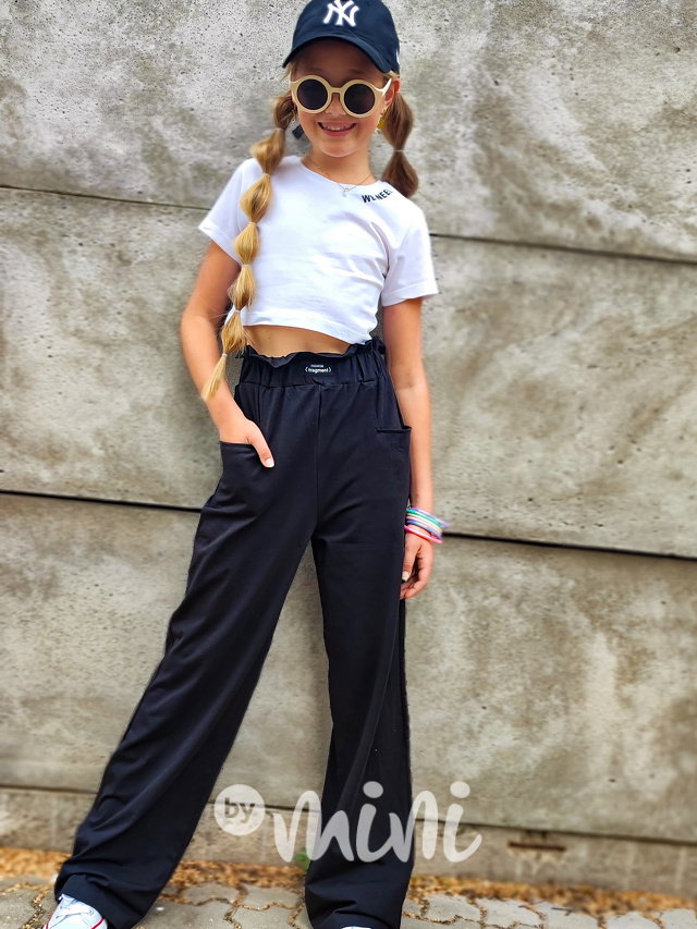 WE need crop top + švédy